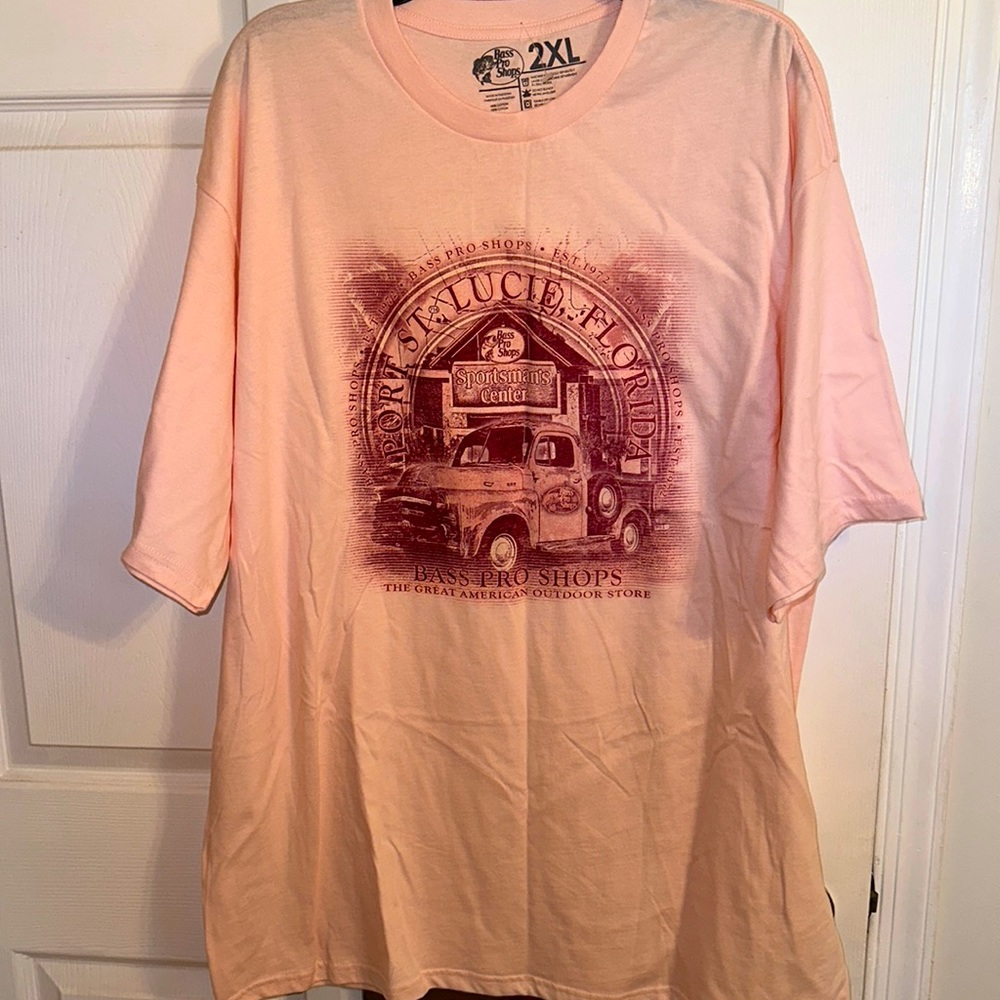 Bass pro shops, size 2 XL